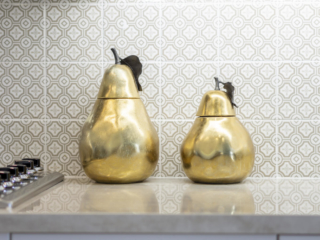 gold pears accent piece