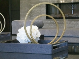 living room table accessories